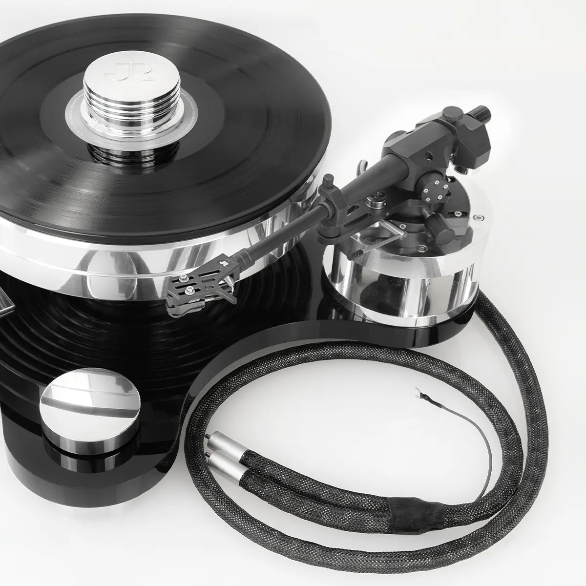 Transrotor-Plattenspieler bestückt mit dem Tonarm TRA 9 mit in-akustik AIR-Tonarmkabel